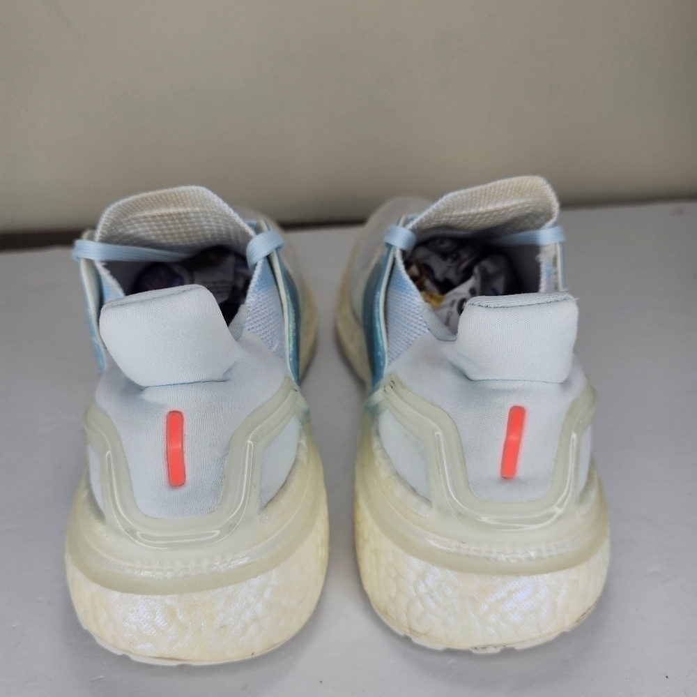 Adidas Ultra Boost 20 Womens FV8336 White Silver Metallic Sky Shoes Size 8 - Picture 4 of 7
